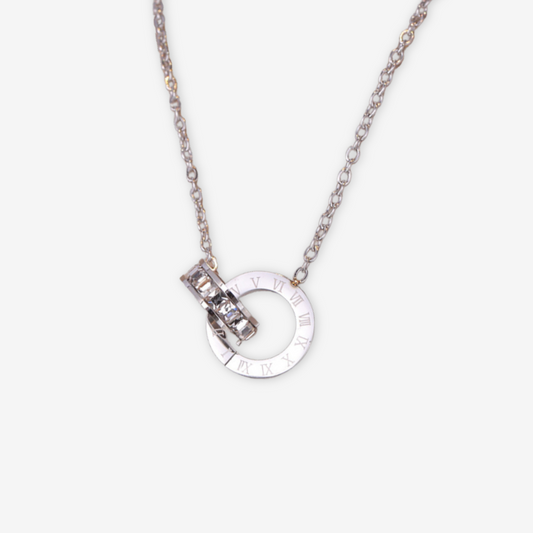 Collana in acciaio al titanio.