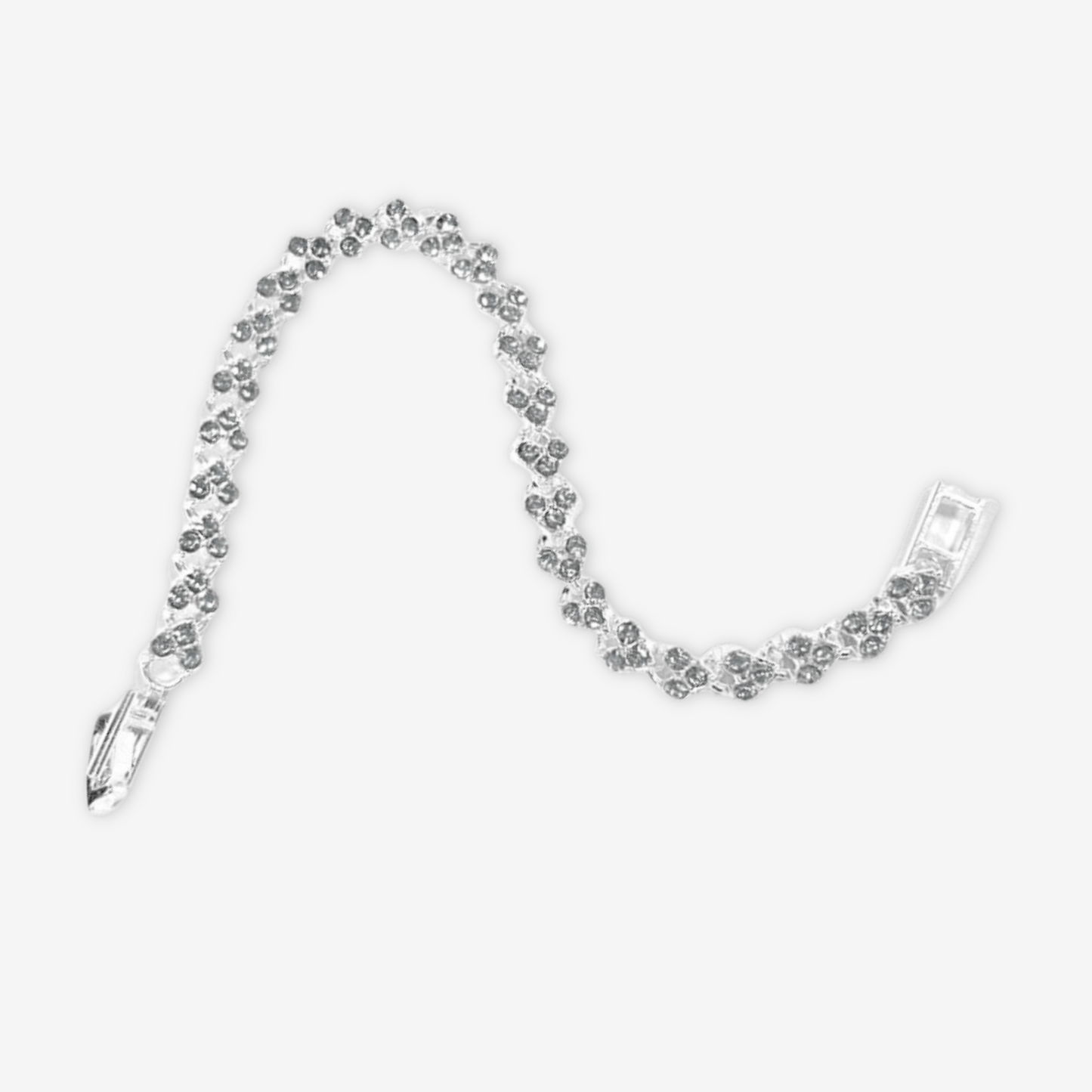 Bracciale tennis bianca a forma di cuore.