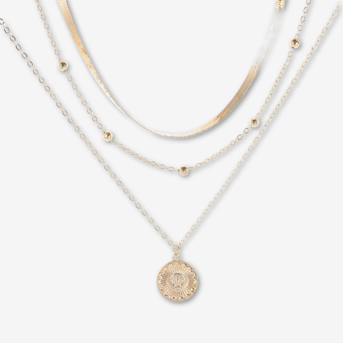 Collana dorata tre strati.