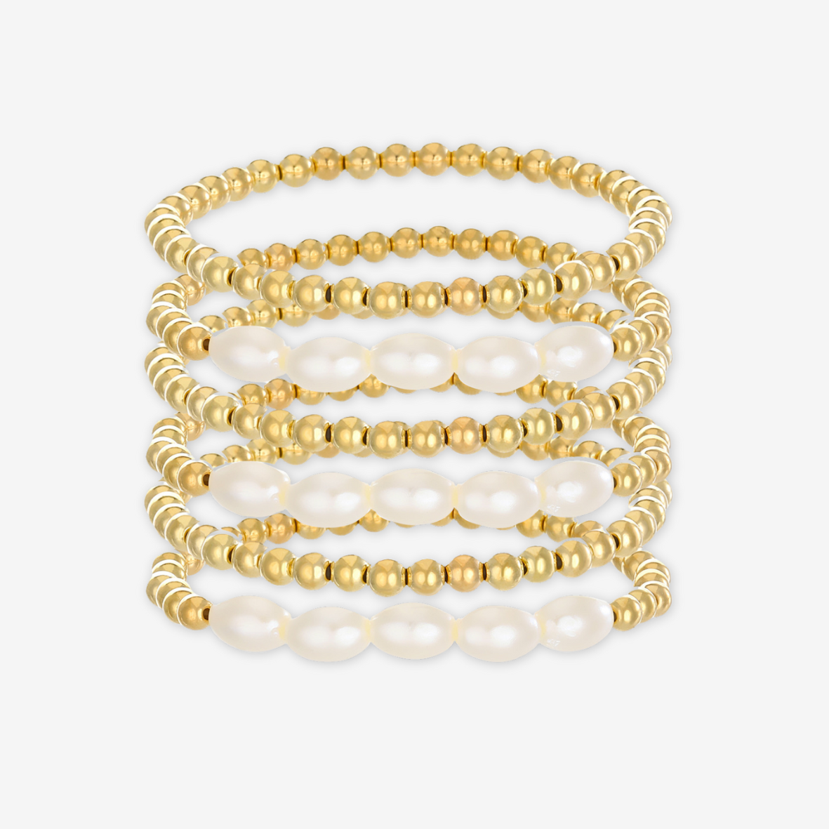 Set di 6 bracciali, tre con perle.
