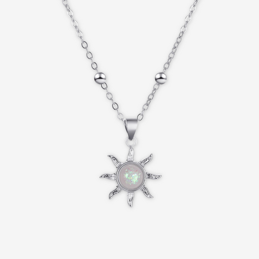Collana con sole e madreperla centrale argento