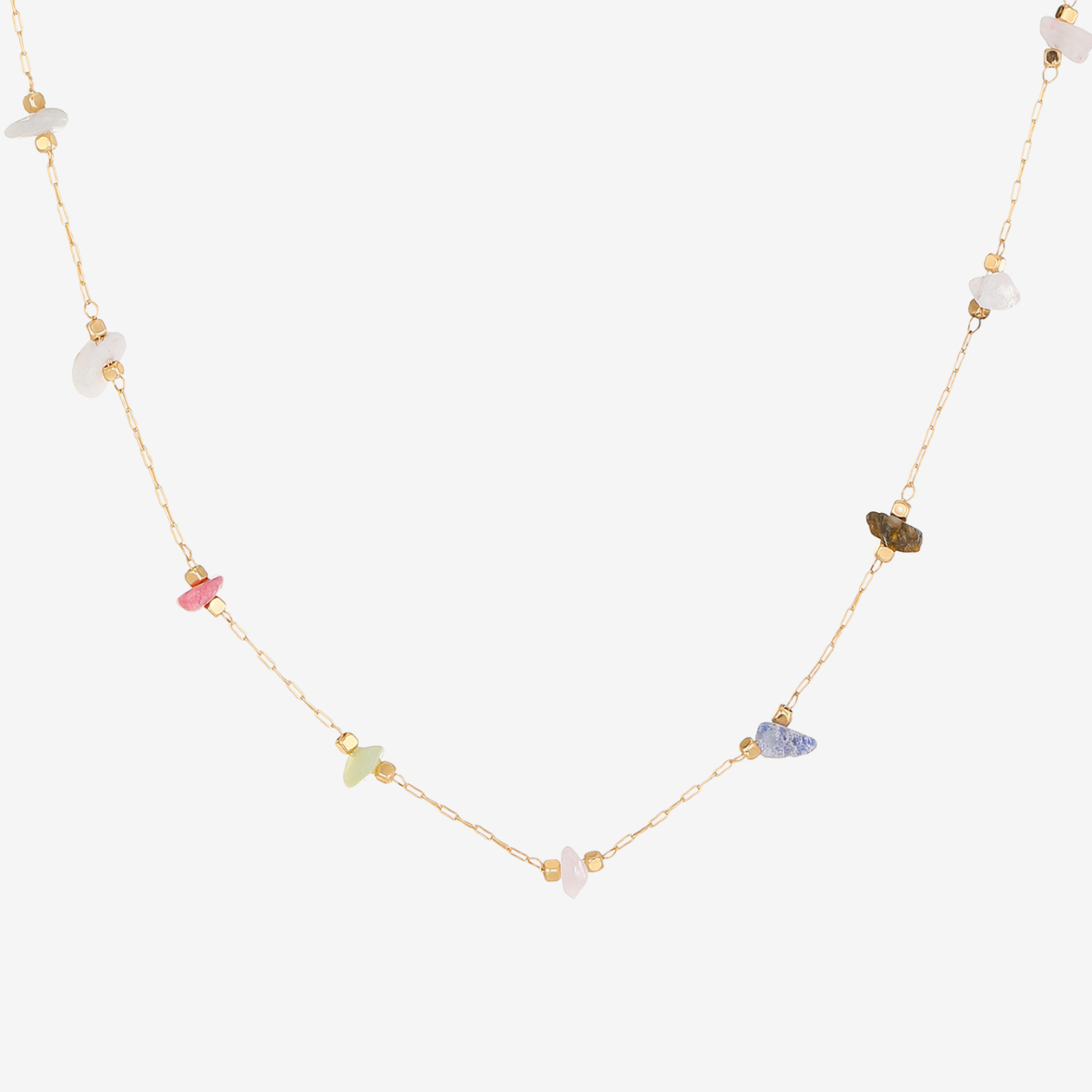Collana con pietrine.